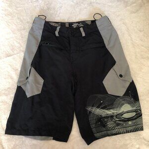 𝅺Oakley Mountain Bike Padded Shorts Men's